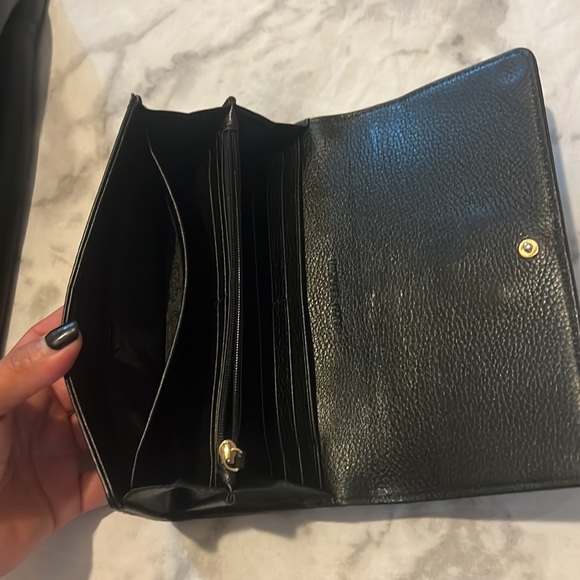 Michael kors purse and wallet - Picture 2 of 5